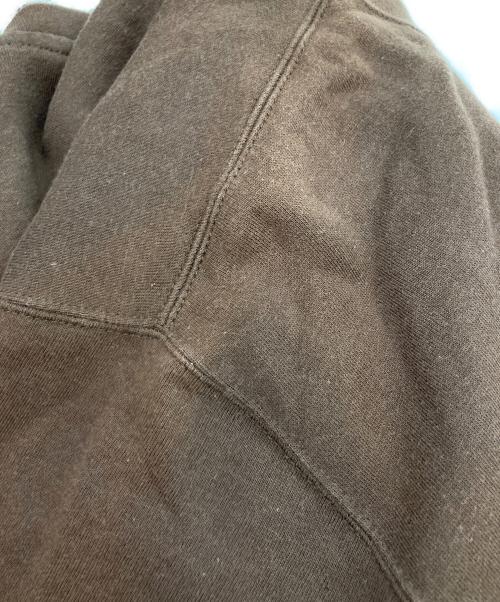 stussy（ステューシー）stussy (ステューシー) クロスボーンプリントスウェット ブラウン サイズ:Mの古着・服飾アイテム