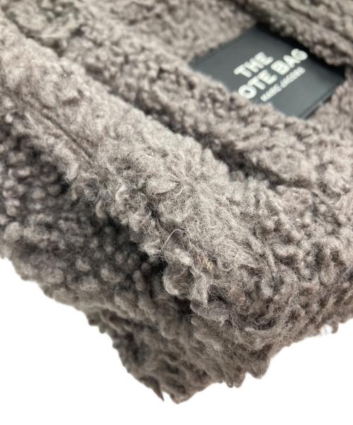 MARC JACOBS（マークジェイコブズ）MARC JACOBS (マークジェイコブス) THE MICRO TEDDY TOTE BAG グレーの古着・服飾アイテム