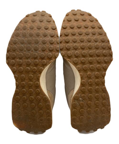 NEW BALANCE（ニューバランス）NEW BALANCE (ニューバランス) 327 Moonbeam ベージュ サイズ:26.5の古着・服飾アイテム