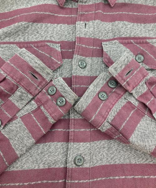 Patagonia（パタゴニア）Patagonia (パタゴニア) オーガニックコットンフランネルシャツ グレー×パープル サイズ:XSの古着・服飾アイテム