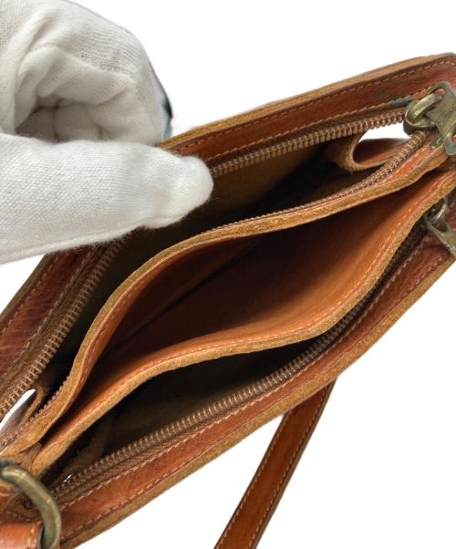 IL BISONTE（イル ビゾンテ）IL BISONTE (イル ビゾンテ) レザーショルダーバッグ ブラウンの古着・服飾アイテム