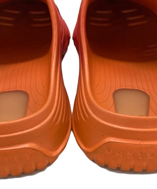 OAKLEY（オークリー）OAKLEY (オークリー) Paguro/グラデーションサンダル オレンジ サイズ:SIZE US9の古着・服飾アイテム