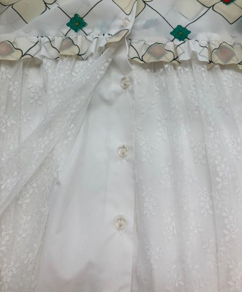 FUTATSUKUKURI（フタツククリ）FUTATSUKUKURI (フタツククリ) レースドッキングシャツ ホワイト サイズ:-の古着・服飾アイテム