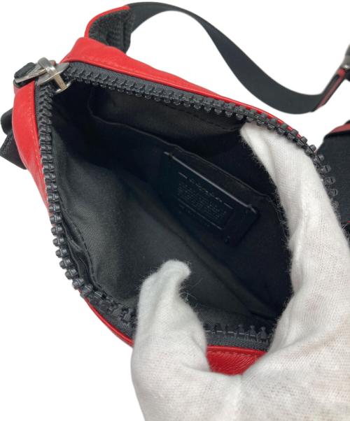 COACH（コーチ）COACH (コーチ) ウエストバッグ レッドの古着・服飾アイテム