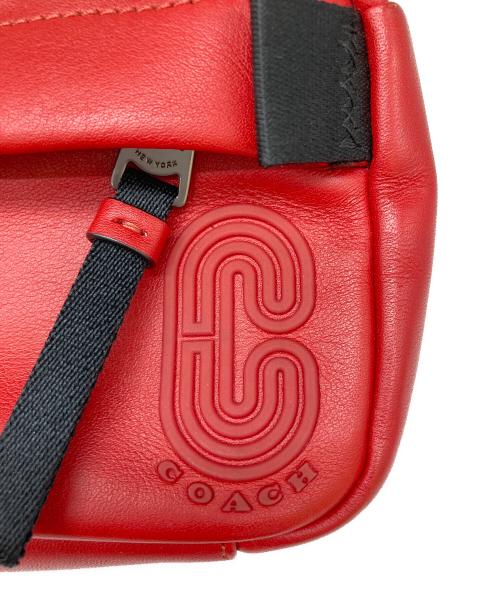 COACH（コーチ）COACH (コーチ) ウエストバッグ レッドの古着・服飾アイテム