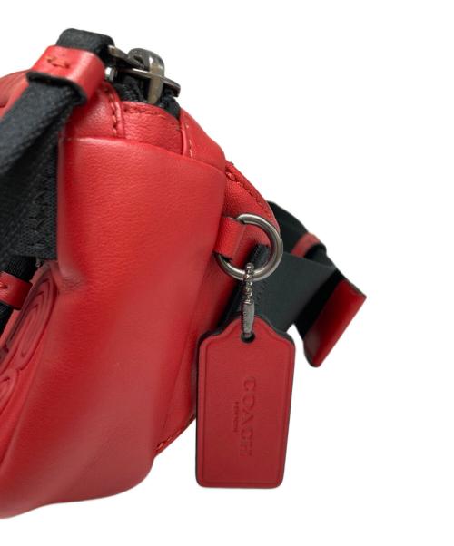 COACH（コーチ）COACH (コーチ) ウエストバッグ レッドの古着・服飾アイテム