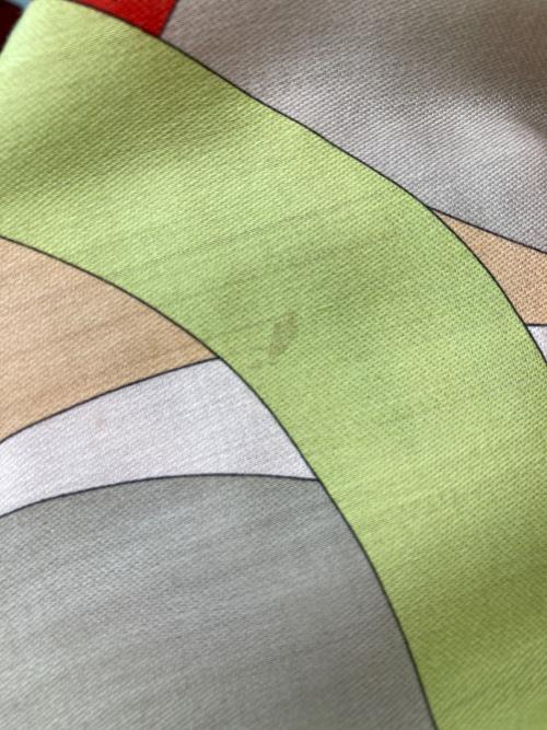 Emilio Pucci（エミリオ プッチ）Emilio Pucci (エミリオ プッチ) 大判ストール ピンクの古着・服飾アイテム