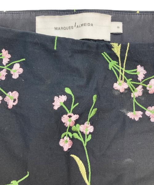 MARQUES ALMEIDA（マルケス アルメイダ）MARQUES ALMEIDA (マルケス アルメイダ) フラワー刺繍スカート ブラック サイズ:8の古着・服飾アイテム