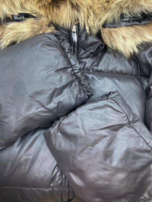 DUVETICA（デュベティカ）DUVETICA (デュベティカ) ファー付きダウンジャケット ブラウン サイズ:42の古着・服飾アイテム