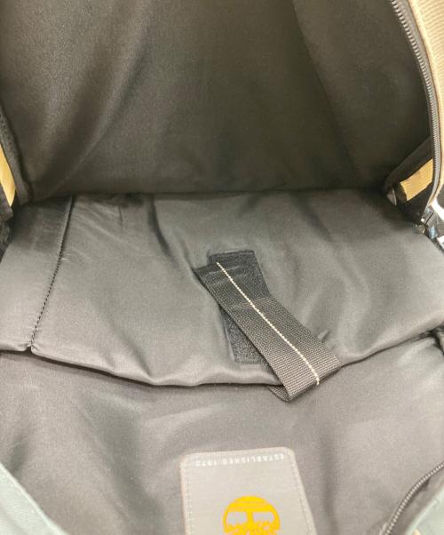 Timberland（ティンバーランド）Timberland (ティンバーランド) リュック アイボリー×グリーンの古着・服飾アイテム