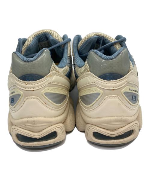 asics（アシックス）asics (アシックス) GEL-NIMBUS 9 アイボリー×ブルー サイズ:27.5の古着・服飾アイテム