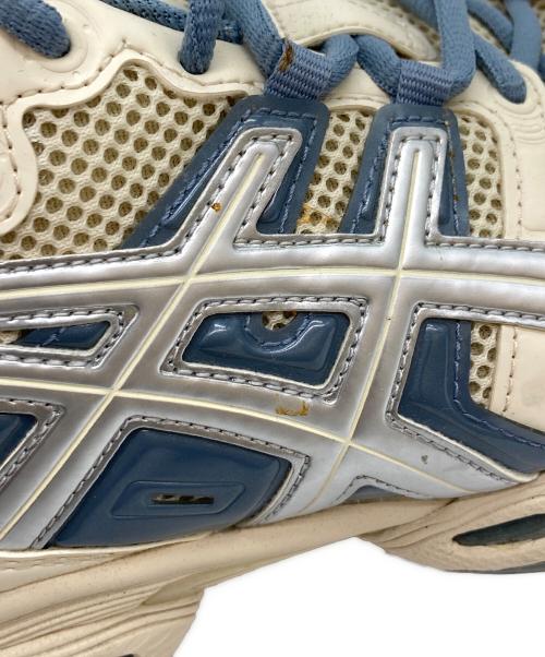 asics（アシックス）asics (アシックス) GEL-NIMBUS 9 アイボリー×ブルー サイズ:27.5の古着・服飾アイテム