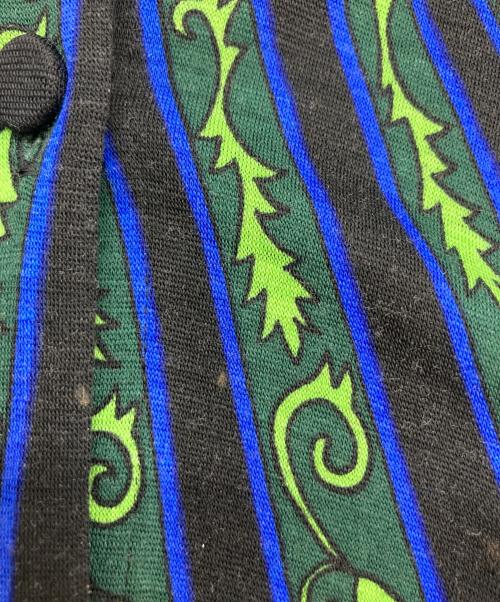 TOKUKO1erVOL（トクコプルミエヴォル）TOKUKO1erVOL (トクコプルミエヴォル) 変形総柄ジャージーシャツ ブラック サイズ:9の古着・服飾アイテム