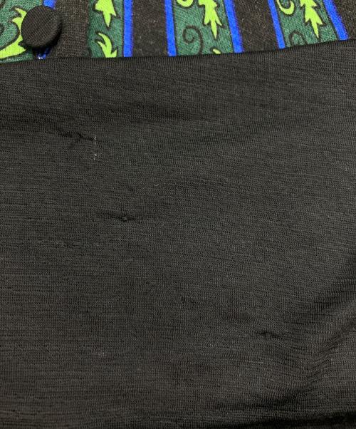 TOKUKO1erVOL（トクコプルミエヴォル）TOKUKO1erVOL (トクコプルミエヴォル) 変形総柄ジャージーシャツ ブラック サイズ:9の古着・服飾アイテム