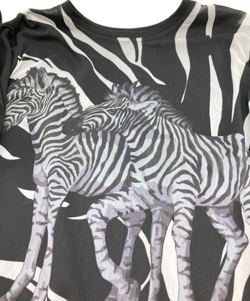 TOKUKO1erVOL（トクコプルミエヴォル）TOKUKO1erVOL (トクコプルミエヴォル) 変形プリントジャージーカットソー ブラック サイズ:9の古着・服飾アイテム