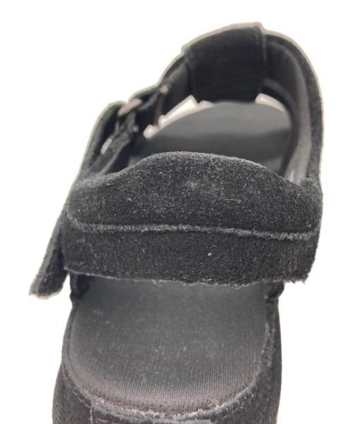 UGG（アグ）UGG (アグ) スウェードプラットフォームサンダル ブラック サイズ:25㎝の古着・服飾アイテム