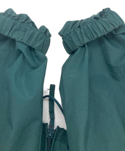 L.L.Bean（エルエルビーン）L.L.Bean (エルエルビーン) 筆記体同色刺繍アノラックパーカー グリーン サイズ:Lの古着・服飾アイテム