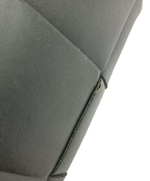 BOTTEGA VENETA（ボッテガベネタ）BOTTEGA VENETA (ボッテガベネタ) ジップアラウンドウォレット ダークグリーンの古着・服飾アイテム