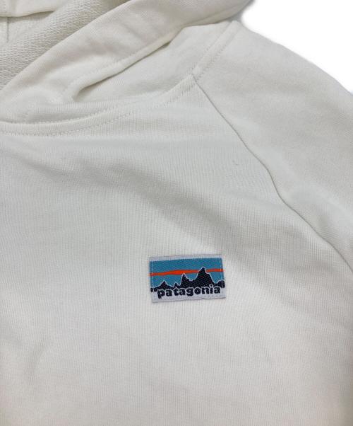 Patagonia（パタゴニア）Patagonia (パタゴニア) リジェネラティブ・オーガニック・サーティファイド・コットン・エッセンシャル・フーディ ホワイト サイズ:Ｌの古着・服飾アイテム