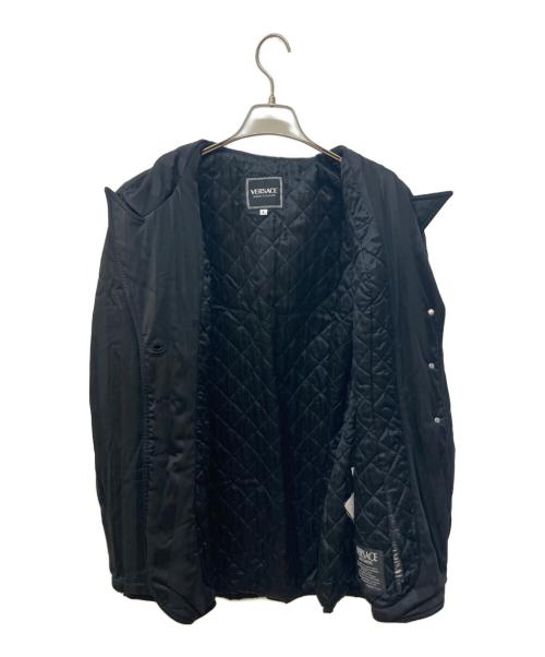 VERSACE（ヴェルサーチェ）VERSACE (ヴェルサーチェ) 中綿ストライプジャケット ブラック サイズ:Lの古着・服飾アイテム