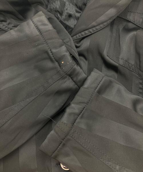 VERSACE（ヴェルサーチェ）VERSACE (ヴェルサーチェ) 中綿ストライプジャケット ブラック サイズ:Lの古着・服飾アイテム