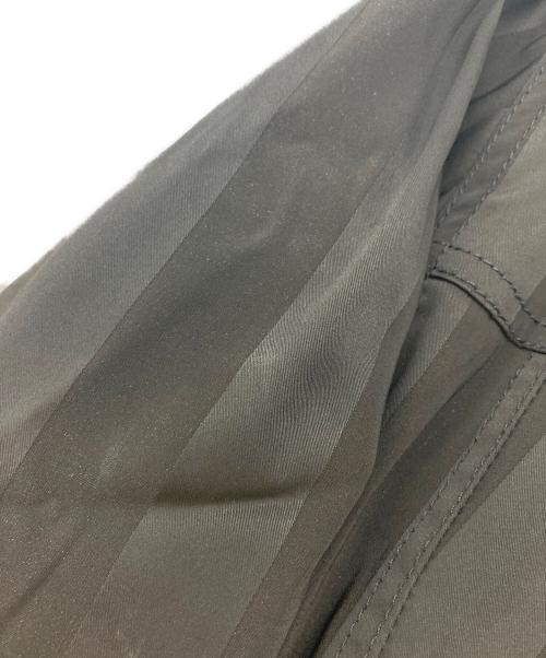 VERSACE（ヴェルサーチェ）VERSACE (ヴェルサーチェ) 中綿ストライプジャケット ブラック サイズ:Lの古着・服飾アイテム