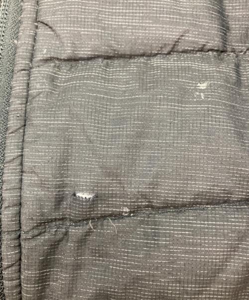 UNDER ARMOUR（アンダーアーマー）UNDER ARMOUR (アンダーアーマー) ダウンジャケット ブラック サイズ:Ⅿの古着・服飾アイテム