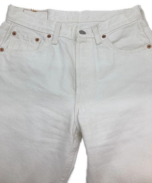 LEVI'S（リーバイス）LEVI'S (リーバイス) デニムパンツ ホワイト サイズ: W29×L32の古着・服飾アイテム