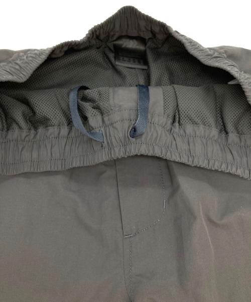 DAIWA PIER39（ダイワ ピア39）DAIWA PIER39 (ダイワ ピア39) TECH EASY TROUSERS TWILL/ナイロンパンツ グレー サイズ:Sの古着・服飾アイテム