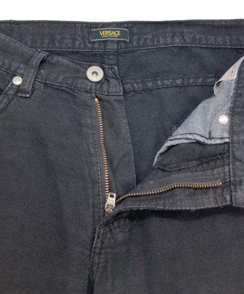 VERSACE JEANS COUTURE（ヴェルサーチ ジーンズクチュール）VERSACE JEANS COUTURE (ヴェルサーチ ジーンズクチュール) ライトオンスデニムパンツ ブラック サイズ:31の古着・服飾アイテム