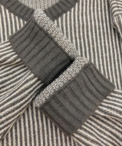 GANGSTERVILLE（ギャングスタービル）GANGSTERVILLE (ギャングスタービル) Vネックニット ブラウン サイズ:Ⅿの古着・服飾アイテム