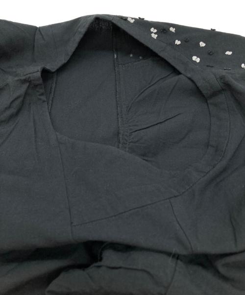 慈雨（ジウ）慈雨 (ジウ) ドット刺繍変形ノースリーブバルーンワンピース ブラック サイズ:40の古着・服飾アイテム