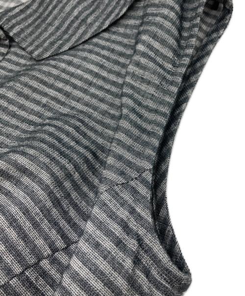 慈雨（ジウ）慈雨 (ジウ) ノースリーブワンピース グレー サイズ:40の古着・服飾アイテム