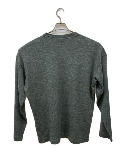 VERSACE JEANS COUTURE（ヴェルサーチ ジーンズクチュール）VERSACE JEANS COUTURE (ヴェルサーチ ジーンズクチュール) メデューサ刺繍ニット グレー サイズ:Ｍの古着・服飾アイテム