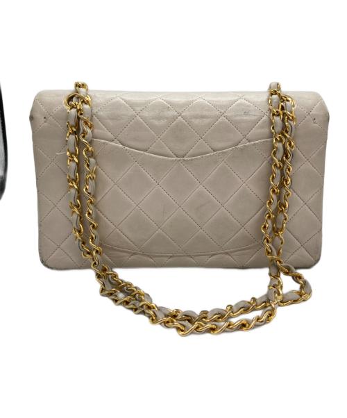 CHANEL（シャネル）CHANEL (シャネル) マトラッセチェーンショルダーバッグ ホワイトの古着・服飾アイテム