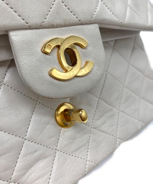 CHANEL（シャネル）CHANEL (シャネル) マトラッセチェーンショルダーバッグ ホワイトの古着・服飾アイテム