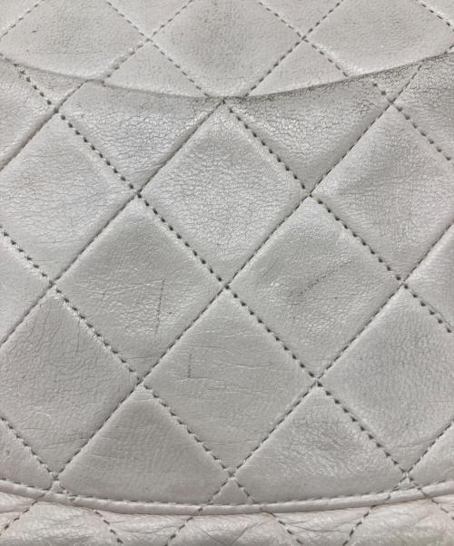 CHANEL（シャネル）CHANEL (シャネル) マトラッセチェーンショルダーバッグ ホワイトの古着・服飾アイテム