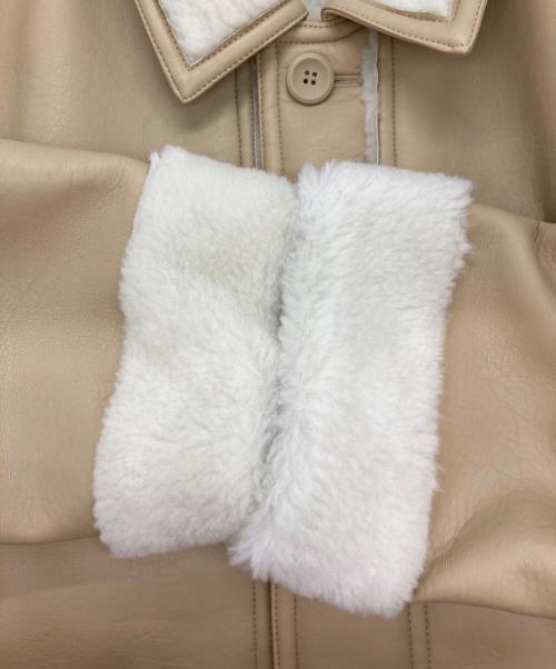 moussy（マウジー）moussy (マウジー) エコムートンジャケット ベージュ サイズ:Free 未使用品の古着・服飾アイテム