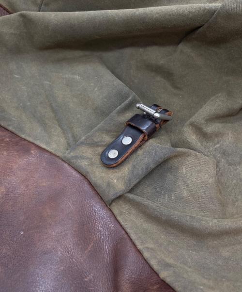 BILLYKIRK（ビリーカーク）BILLYKIRK (ビリーカーク) レザー切替メッセンジャーバッグ ブラウン×カーキの古着・服飾アイテム