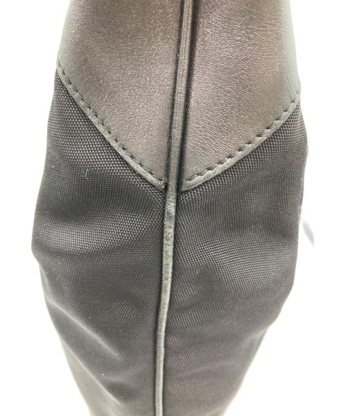 GUCCI（グッチ）GUCCI (グッチ) ワンショルダーバッグ ブラックの古着・服飾アイテム