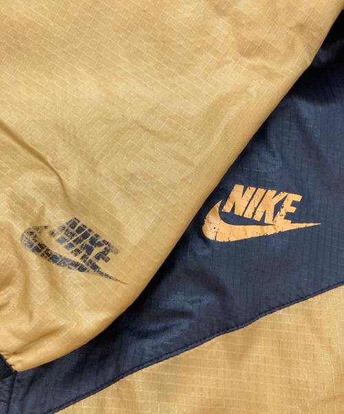 NIKE（ナイキ）NIKE (ナイキ) 中綿ジャケット ベージュ×ブラック サイズ:Mの古着・服飾アイテム