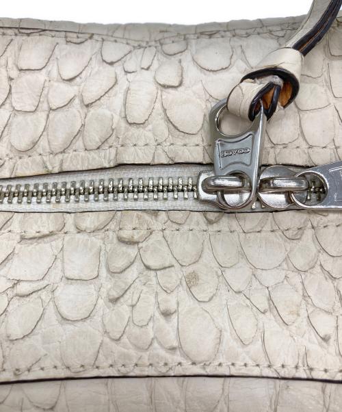 COACH（コーチ）COACH (コーチ) クロコ型押し2WAYショルダーバッグ ホワイトの古着・服飾アイテム