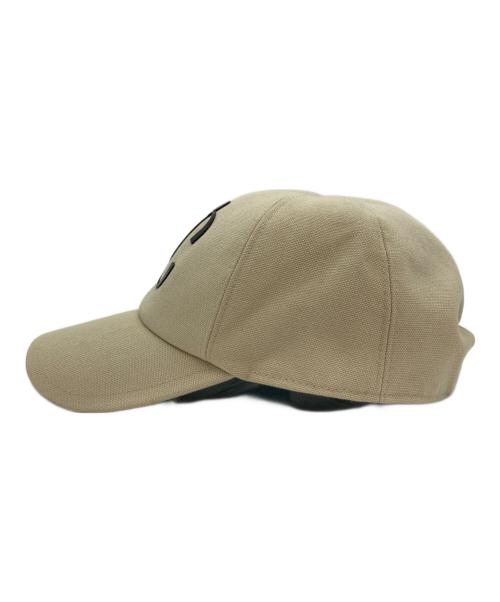 JIMMY CHOO（ジミーチュウ）JIMMY CHOO (ジミーチュウ) キャップ ベージュの古着・服飾アイテム