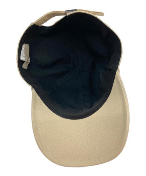 JIMMY CHOO（ジミーチュウ）JIMMY CHOO (ジミーチュウ) キャップ ベージュの古着・服飾アイテム