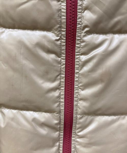 BURBERRY BLUE LABEL（バーバリーロンドンブルーレーベル）BURBERRY BLUE LABEL (バーバリーロンドンブルーレーベル) リバーシブルダウンジャケット ベージュ サイズ:Ⅿの古着・服飾アイテム