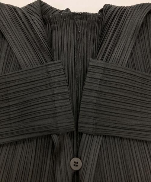 PLEATS PLEASE（プリーツプリーズ）PLEATS PLEASE (プリーツプリーズ) プリーツパーカー ブラック サイズ:3の古着・服飾アイテム