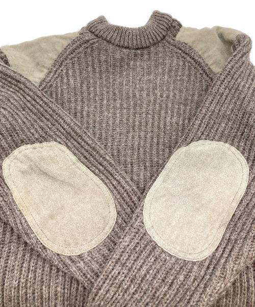 Black Sheep（ブラックシープ）BLACK SHEEP (ブラックシープ) レザーパッチクールネックニット ブラウン サイズ:40の古着・服飾アイテム