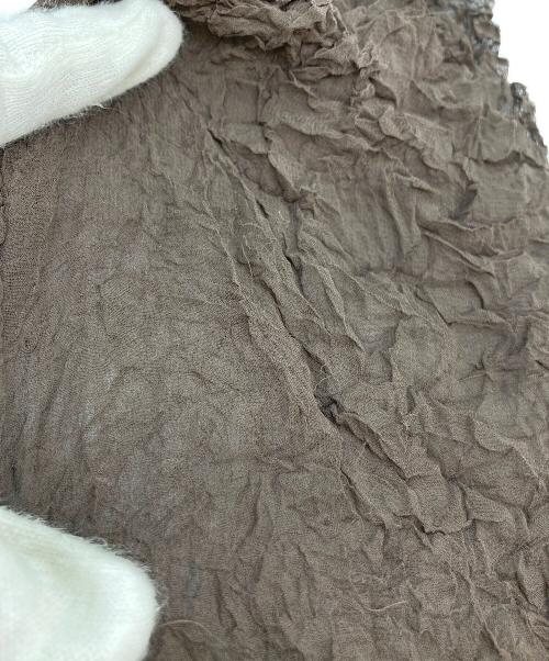 ISSEY MIYAKE PERMANENTE（イッセイミヤケ ペルマネンテ）ISSEY MIYAKE PERMANENTE (イッセイミヤケ ペルマネンテ) 絞り加工プリーツロングスリーブ ブラウン サイズ:‐の古着・服飾アイテム