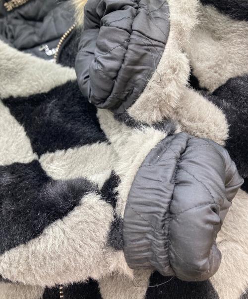 SUPREME（シュプリーム）SUPREME (シュプリーム) DIAMOND FAUX FUR JACKET ブラック×グレー サイズ:Ｍの古着・服飾アイテム