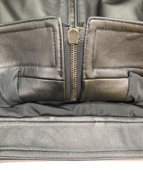 EMMETI（エンメティ）EMMETI (エンメティ) JURI/ラムスキンシングルライダースジャケット ブラック サイズ:46の古着・服飾アイテム